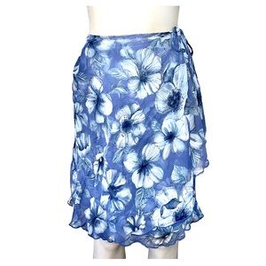 A. Byer Blue Floral Flounce Wrap Midi Skirt Flowy Ruffle Pull-On Skirt Junior’s